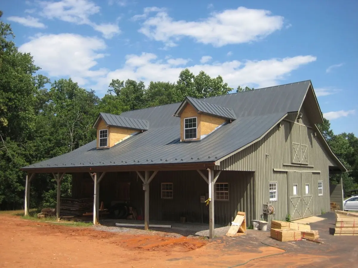 Expert Asphalt Roof Repair workmanship in Country Club Estates